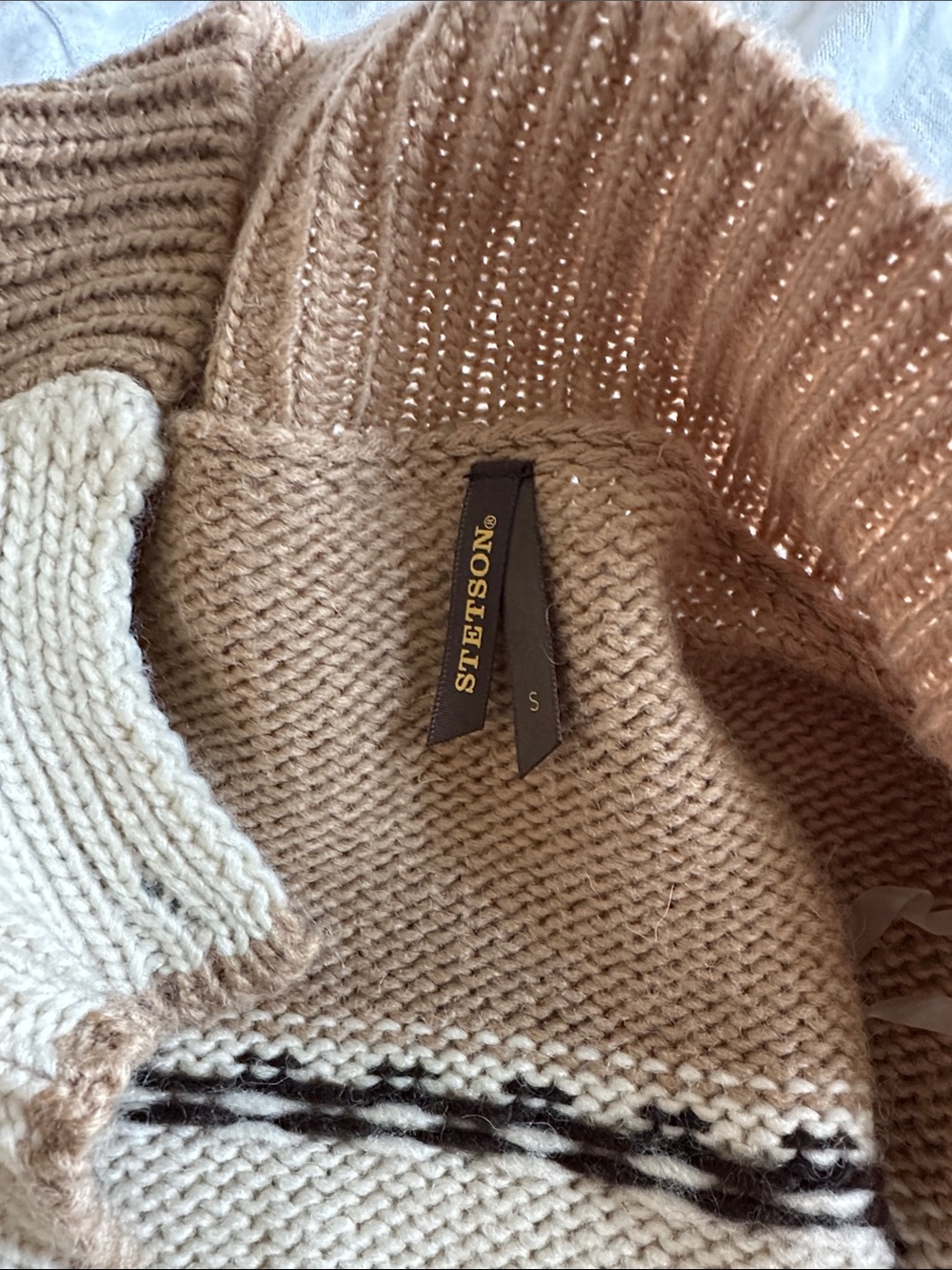 Stetson Cream & Tan Horseshoe Star Belted Cardigan - Picture 5 of 5